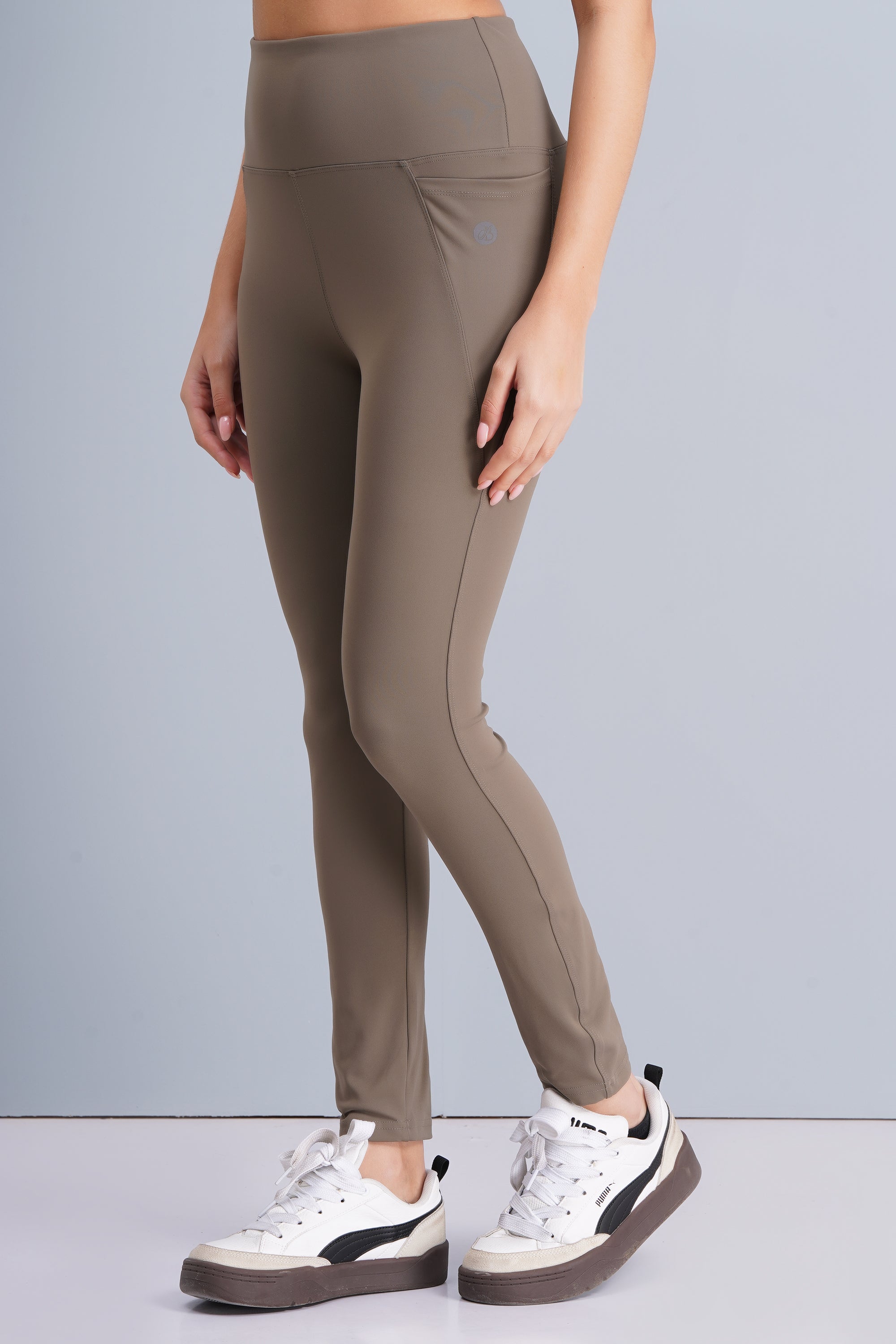 Women Gym Tights  With D shape Phone Pocket